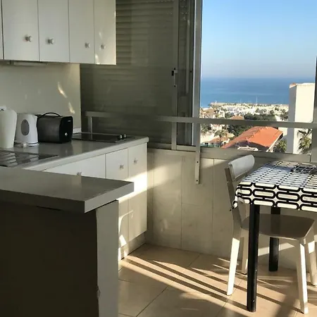 14 Avenida Marysol, Benalmadena,costa Del Sol. *