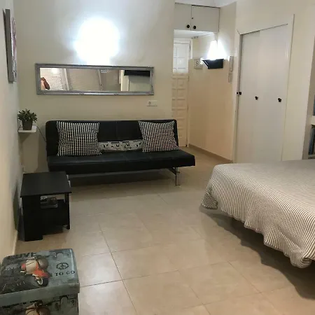14 Avenida Marysol, Benalmadena,costa Del Sol. *