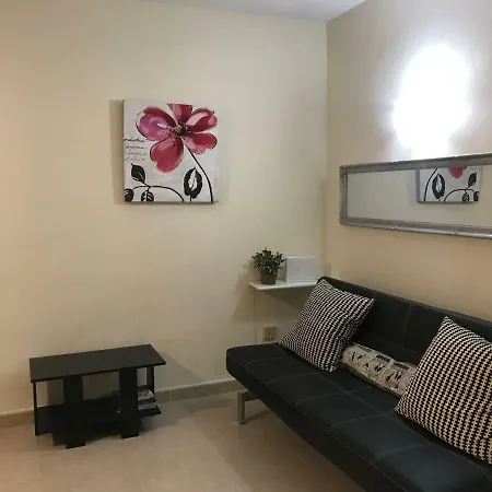 Apartment 14 Avenida Marysol, Benalmadena,costa Del Sol. *