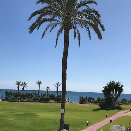 Apartment 14 Avenida Marysol, Benalmadena,costa Del Sol. *